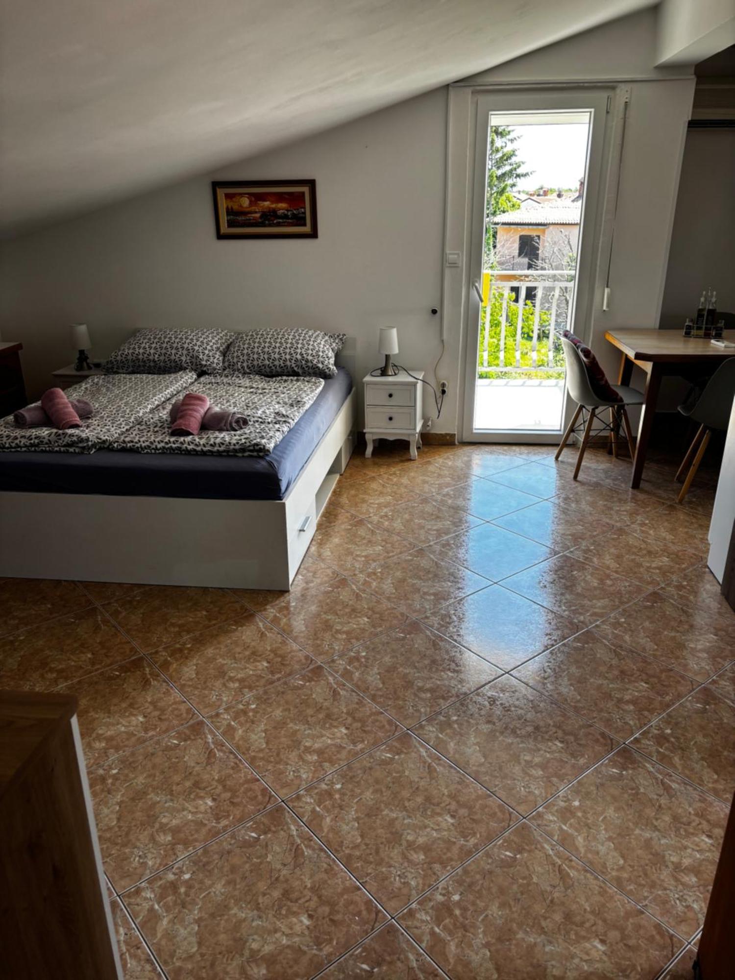 Apartmani Rozi Умаг Экстерьер фото