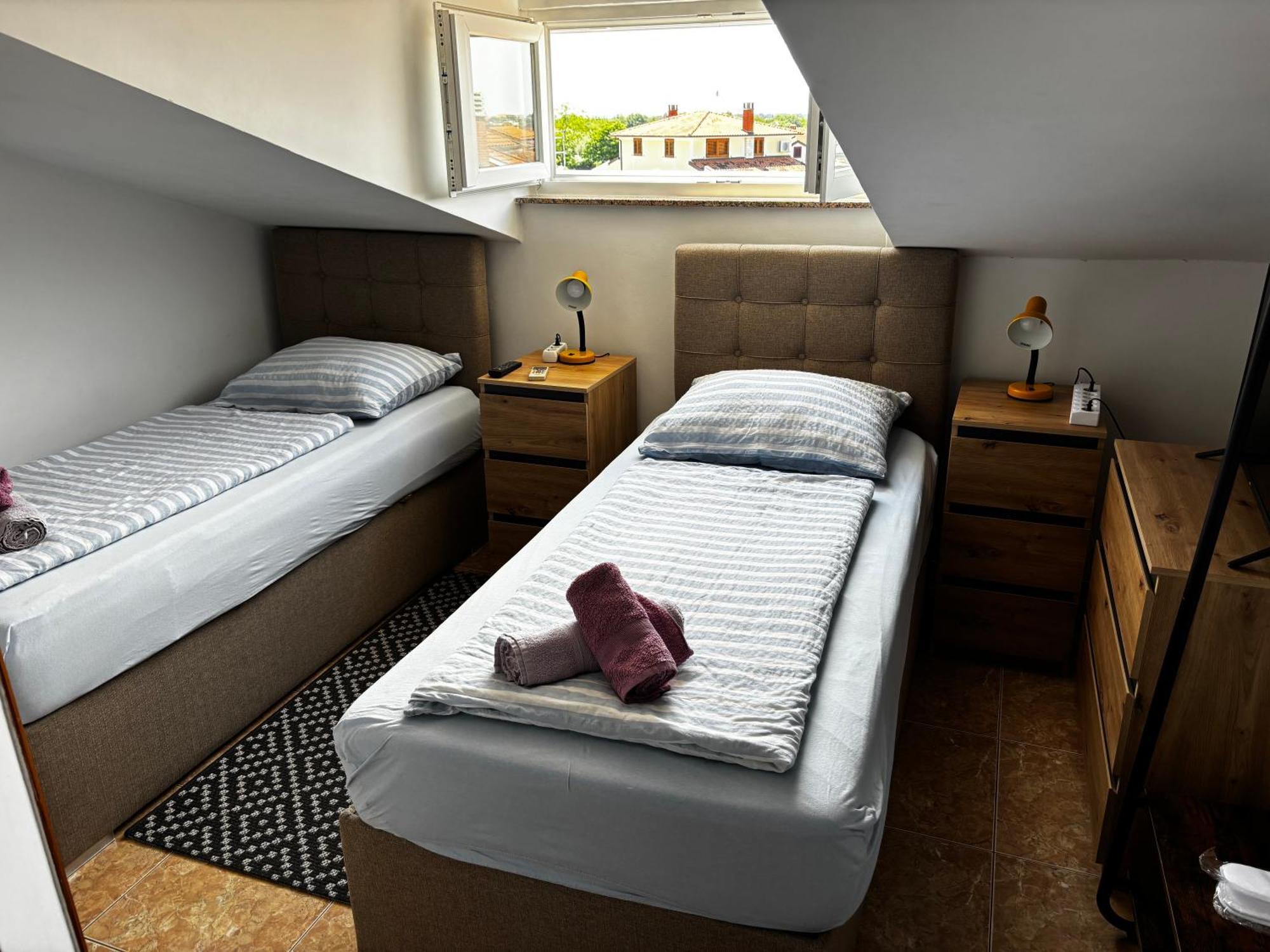 Apartmani Rozi Умаг Экстерьер фото
